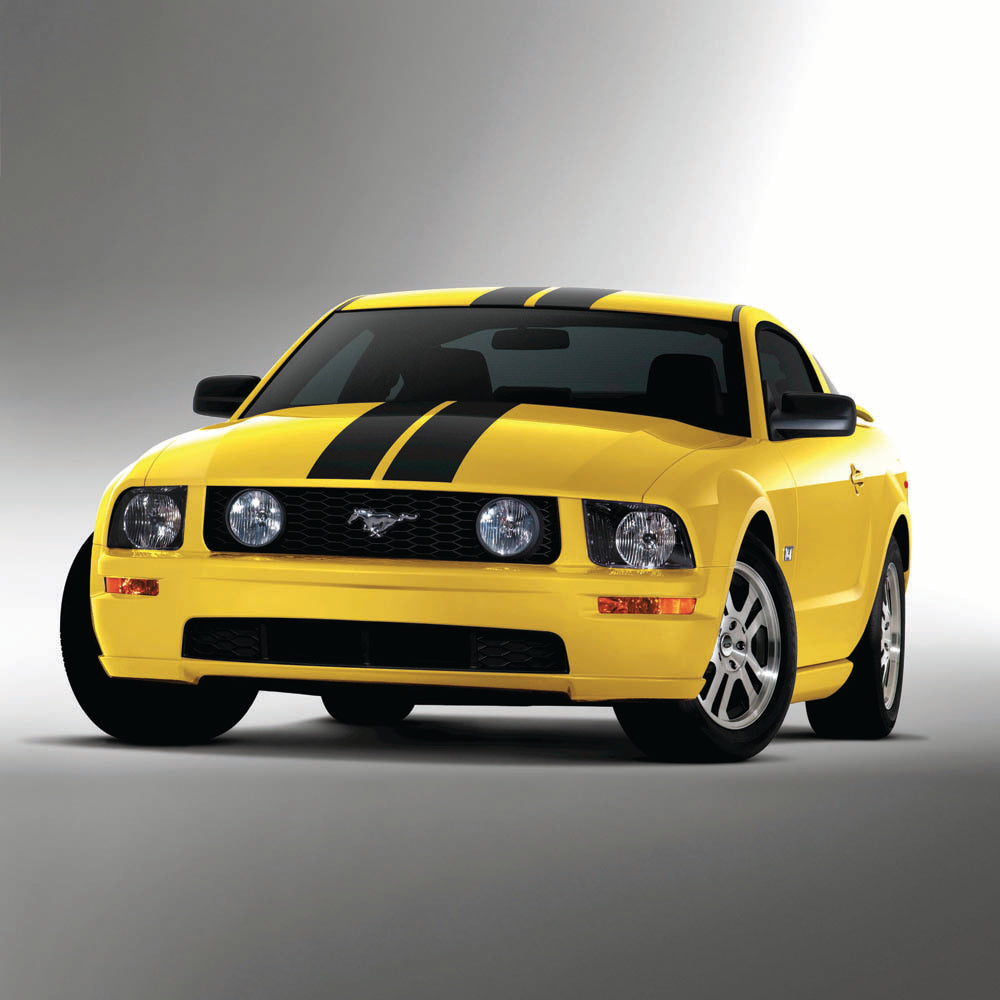 2005 Ford Mustang GT with optional stripe kit 0401-0531