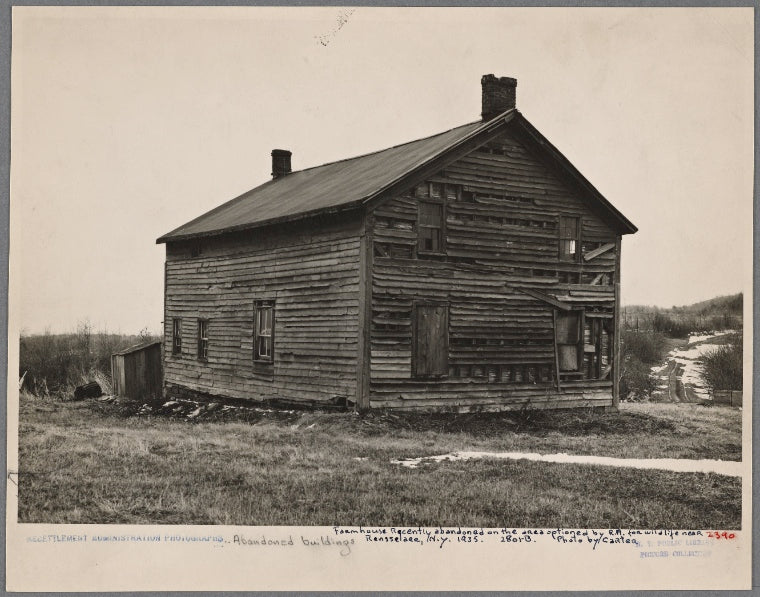 Farmhouse recently abandoned on the area optioned by Resettlement Administration for wildlife near Rensselaerville, New York.
