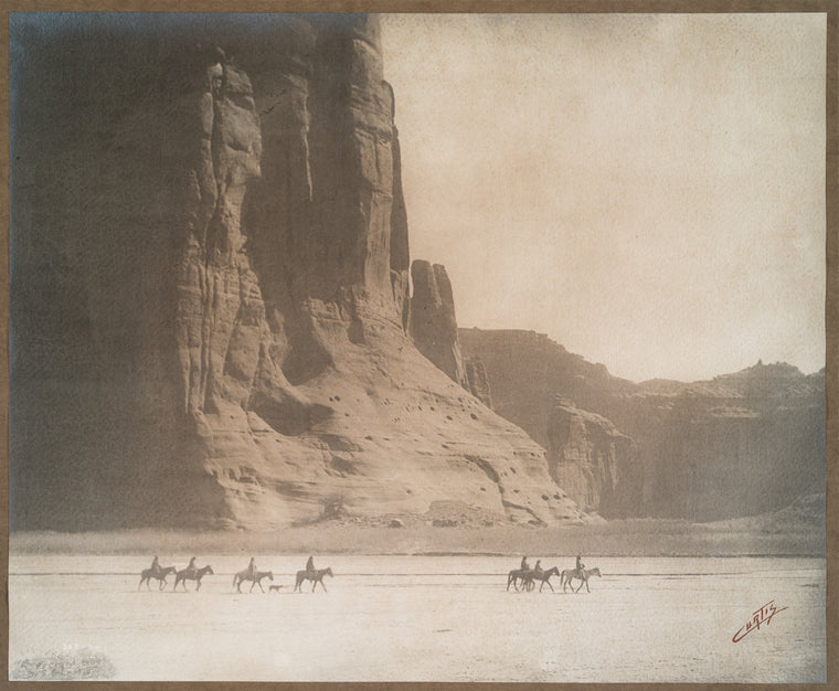 Canyon de Chelly (pronounced De Shay).