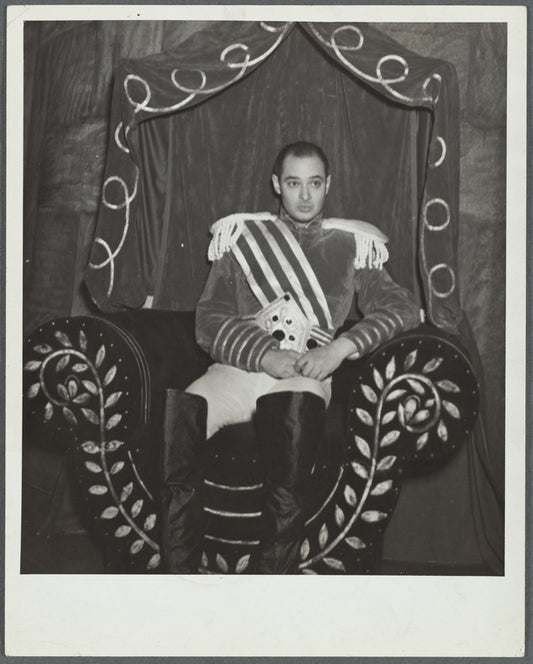 Jack Carter as Macbeth
