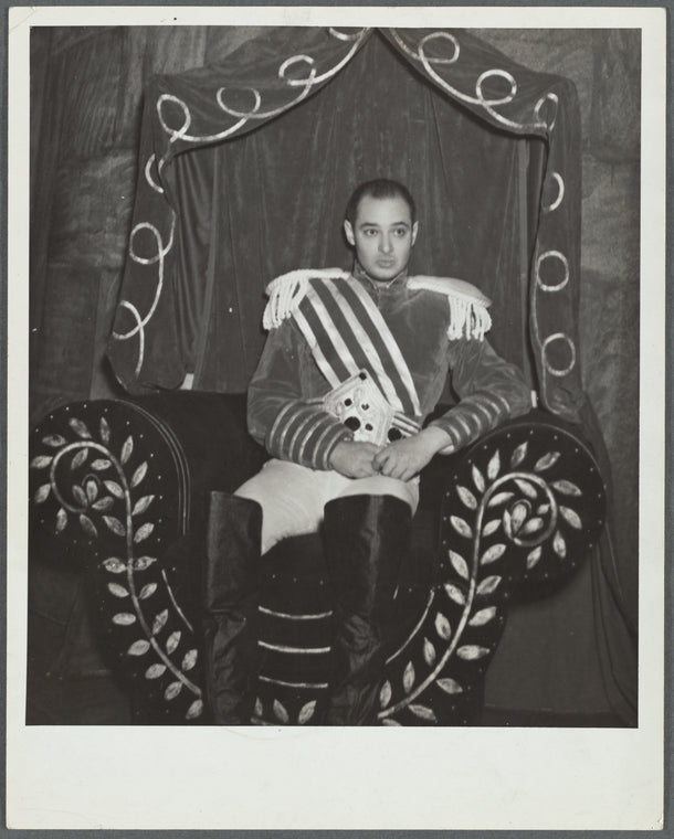 Jack Carter as Macbeth