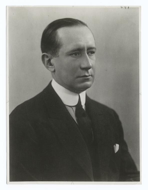 Guglilmo Marconi.