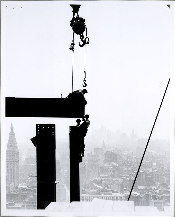 Workers on Empire State building
