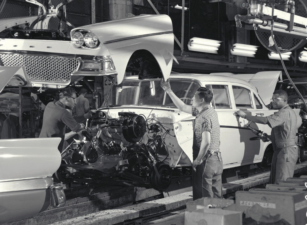 1958 Ford Dearborn Assembly Plant front clip insta  0401-0381