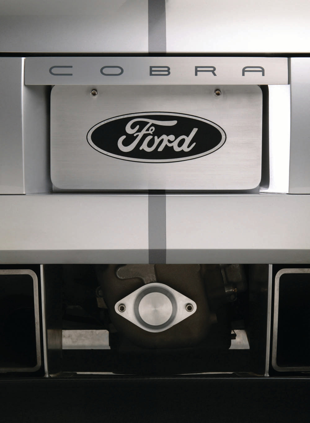2004 Ford Shelby Cobra concept car rear detail  0401-0485