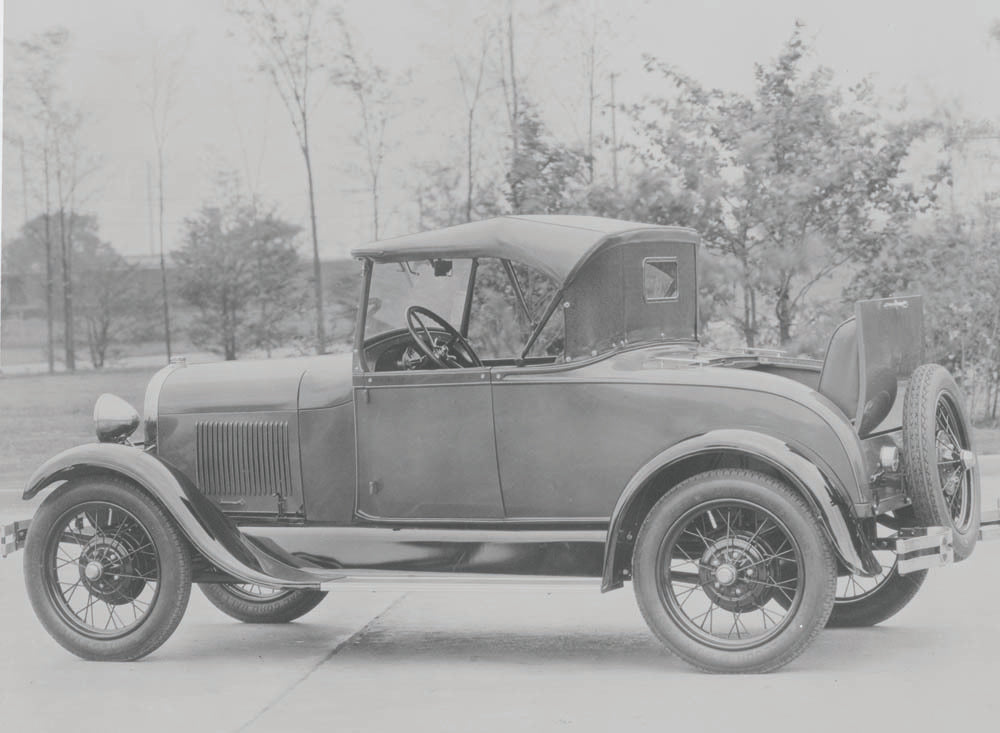 1928 Ford Model A roadster  0401-0704