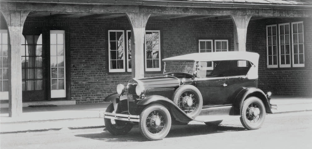 1930 Ford Model A DeLuxeSport Phaeton  0401-0725