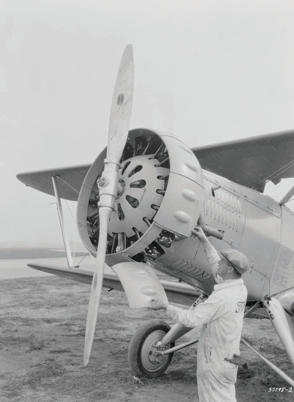 1930 U S Army biplane  0401-0730