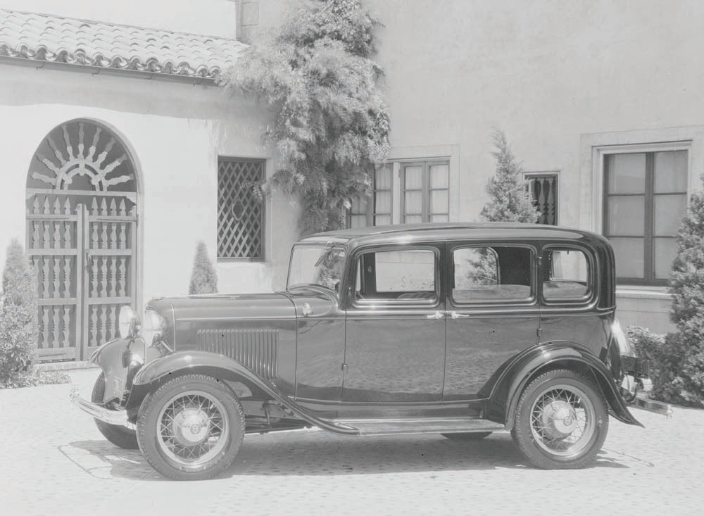 1932 Ford Model 18 Fordor Sedan  0401-0760