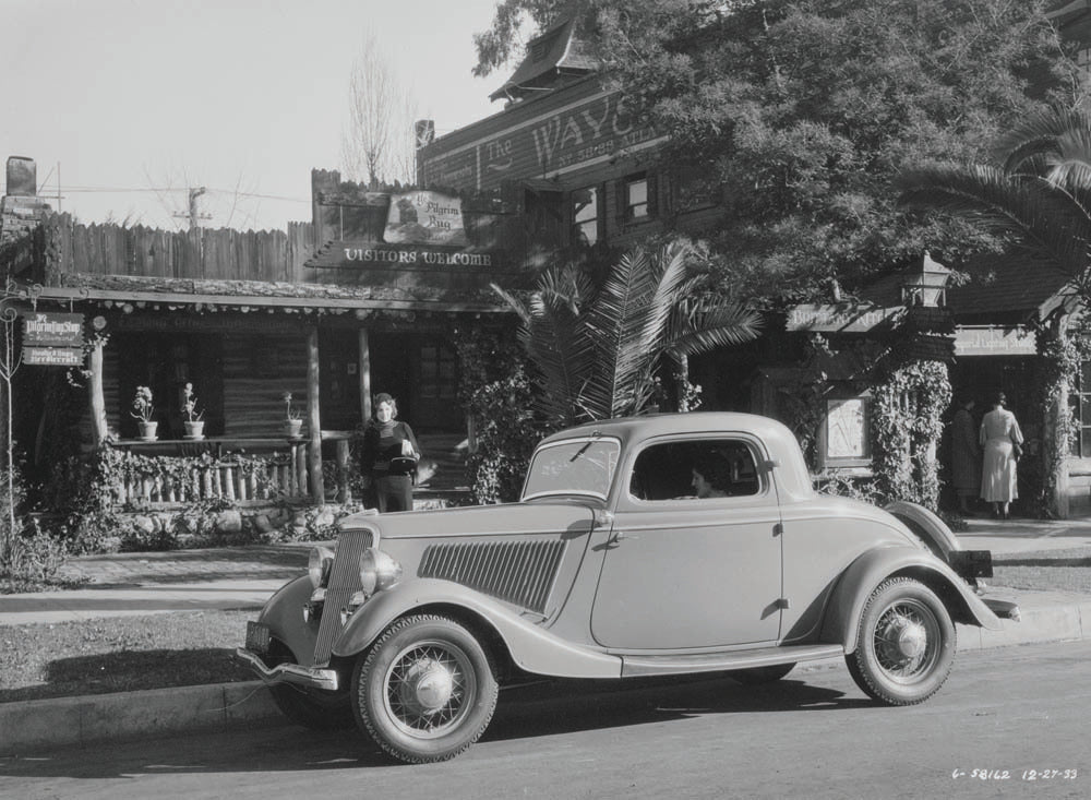 1934 Ford DeLuxe three window coupe  0401-0786