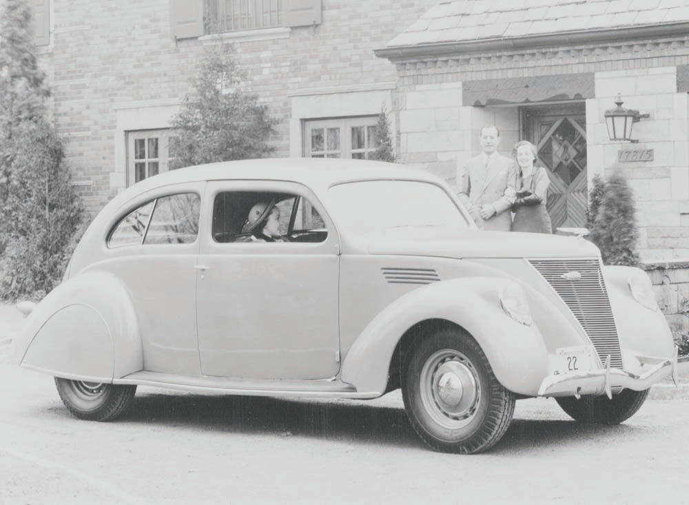 1936 Lincoln Zephyr two door  0401-0838