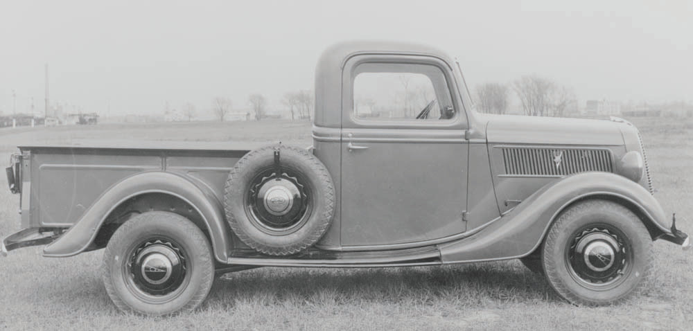 1937 Ford pickup truck  0401-0845