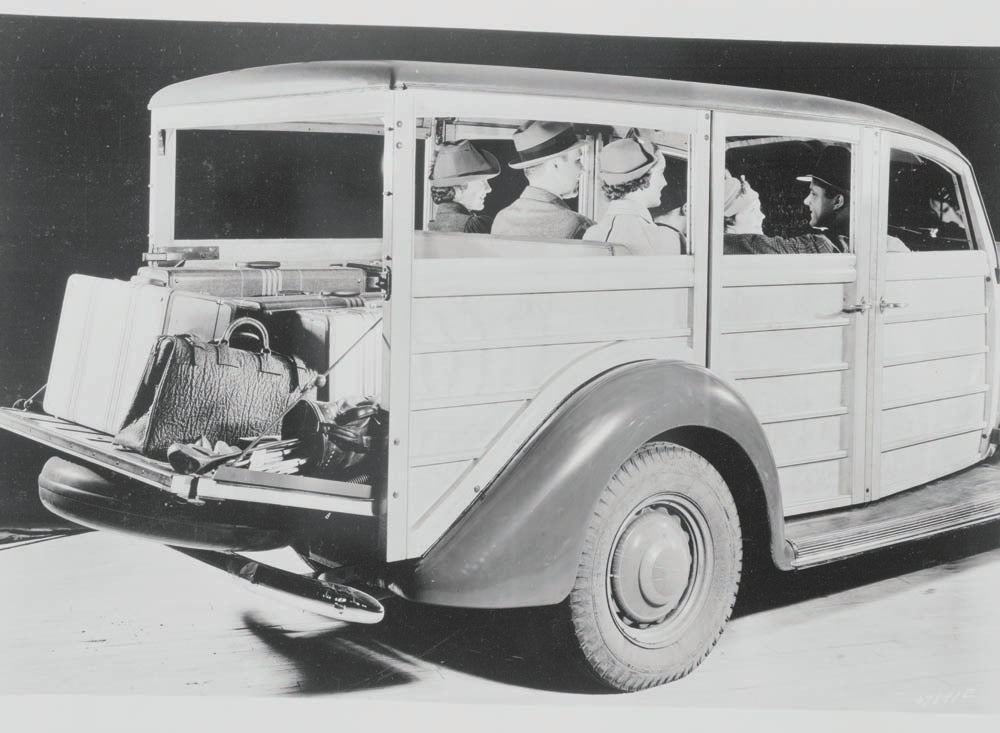 1937 Ford Station wagon  0401-0847