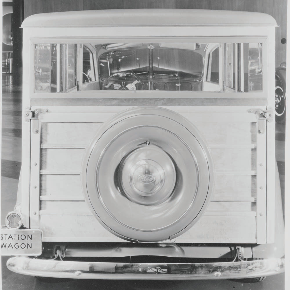 1937 Ford station wagon rear  0401-0848