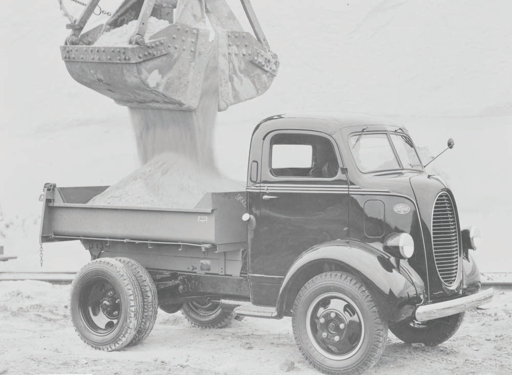 1939 Ford Cab Over Engine dump truck  0401-0857