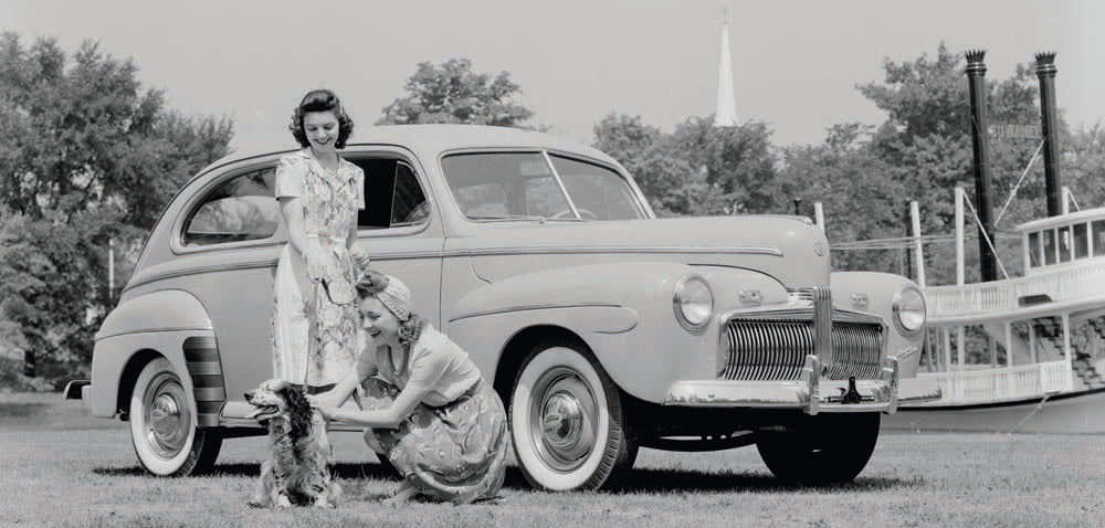 1942 Ford Super DeLuxe  0401-0938