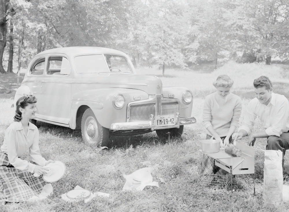 1942 Ford Super Deluxe  0401-0946
