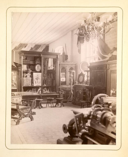 Stand with mirrors of the 19th century