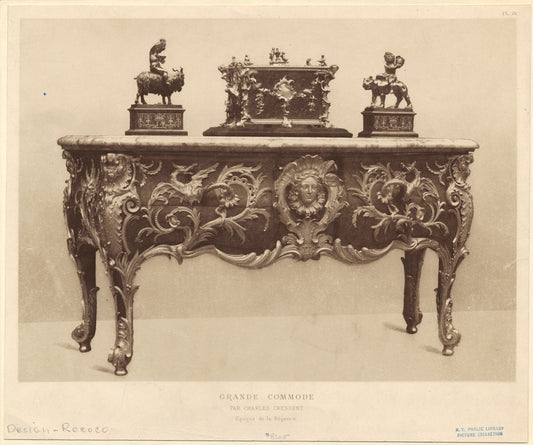 Grande commode par Charles Cressent, epoque de la Régence
