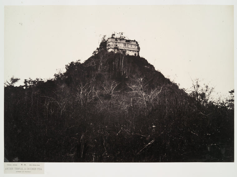 Ancien Temple, à Chichen-Itza, applé le chateau.