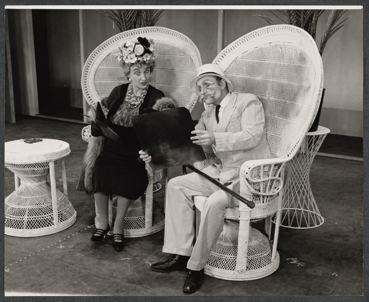 Hermione Gingold and Alvin Epstein in the stage production From A to Z