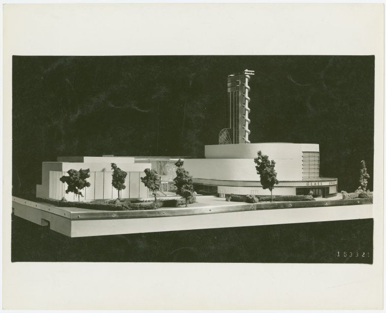 Glass Center - Model