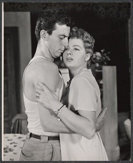 Anthony Franciosa and Shelley Winters in the stage production A Hatful of Rain