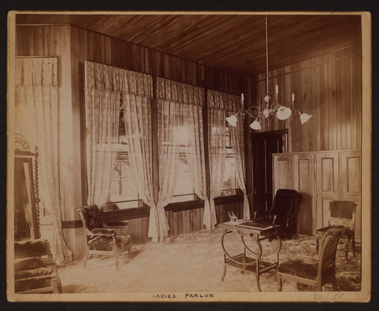 Manhattan: Columbus Circle - [Durland's Riding Academy, ladies parlor.]