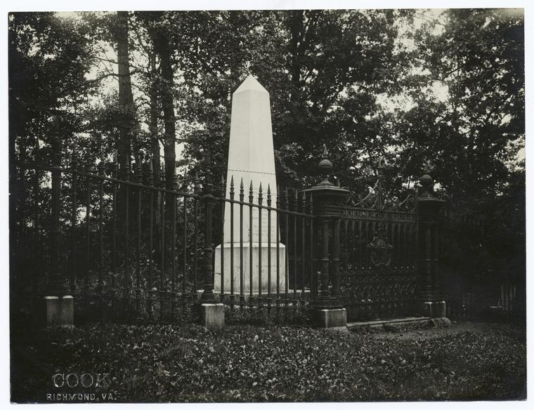 Tomb of Thomas Jefferson at Monticello.
