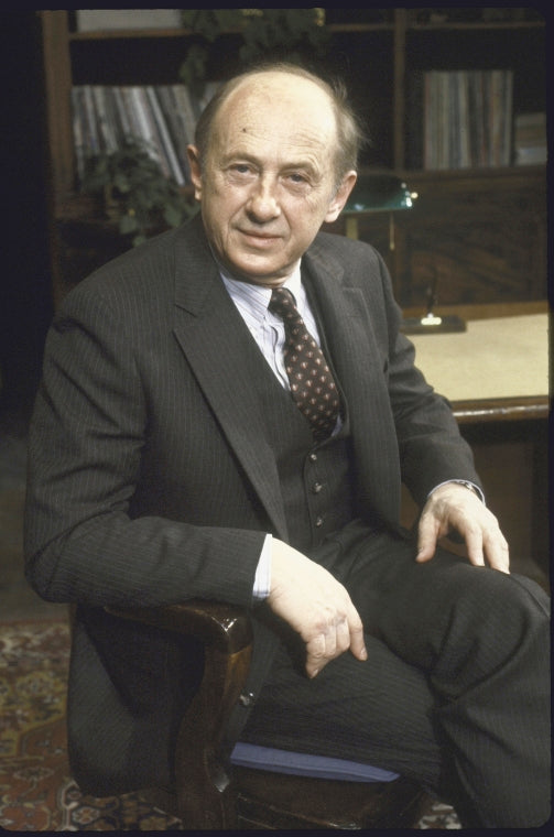 Actor Milton Selzer in a publicity shot for the Roundabout Theatre production of the play "Duet For One." (New York)