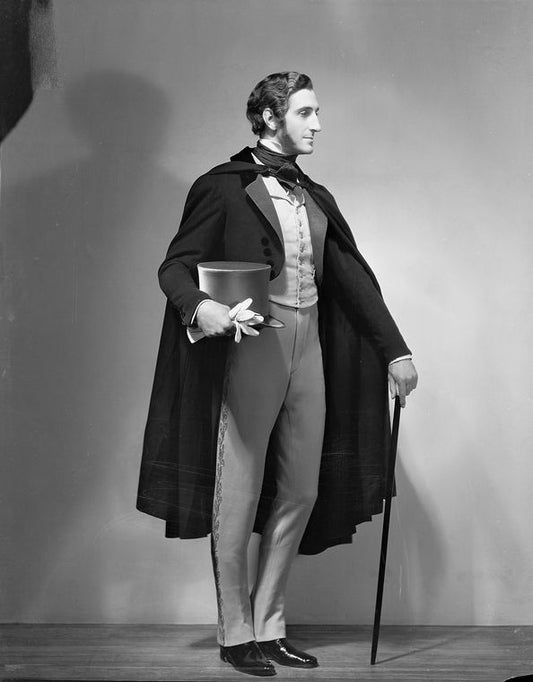 Basil Rathbone as Robert Browning in The Barretts of Wimpole Street (1931).