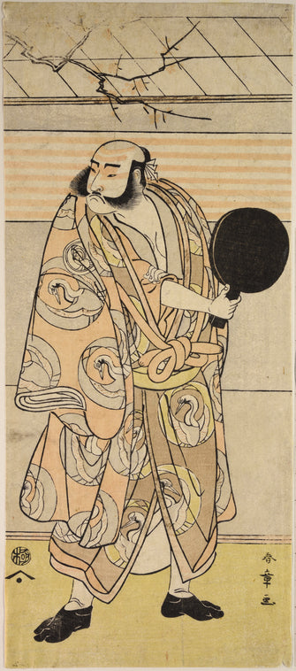 Actor with a lacquer mirror
