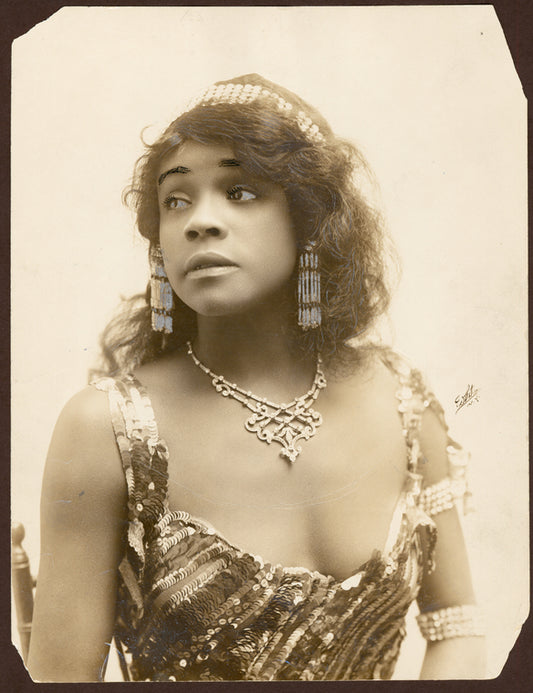 Aida Walker as Salome.