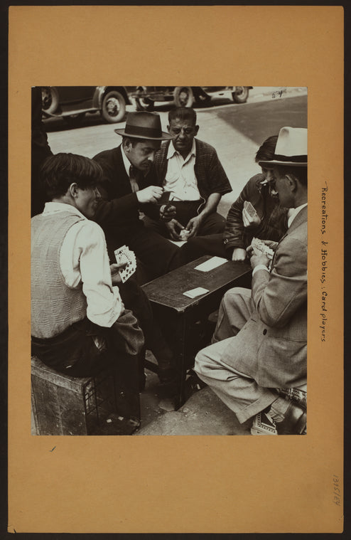Recreation and hobbies - Card players.