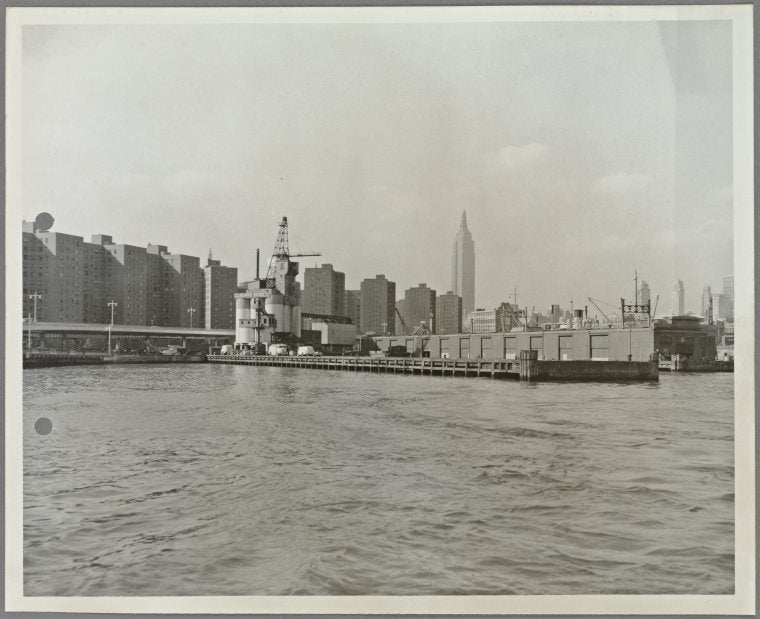 Open Pier on East River