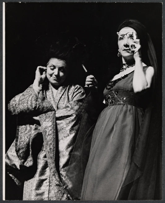 Hermione Baddeley and Mildred Dunnock in the stage production The Milk Train Doesn't Stop Here Anymore