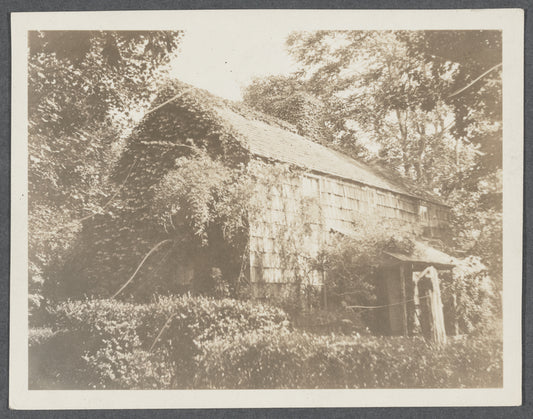 E.J . Cartwright's house. South side Main Street, west of Parsons house. Main Street opened 1672. Amagansett, East Hampton