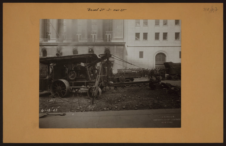 Manhattan: Broad Street - Wall Street