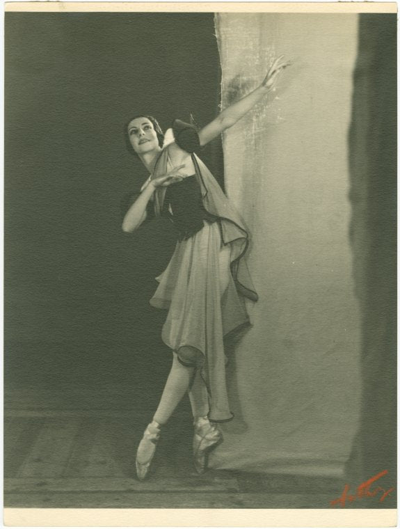 Alicia Markova in "Les Elfes"