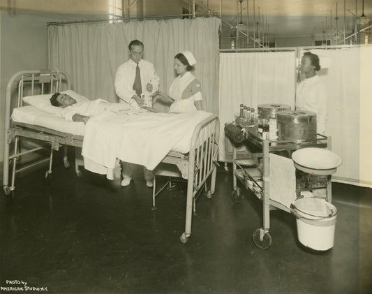 A Surgical Dressing," Lincoln Hospital and Home, New York, 1938.