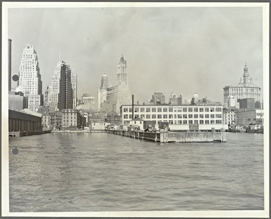 Open Pier on East River