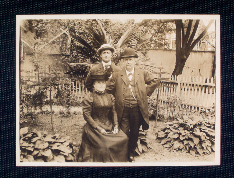 Ernest Basch and wife with Harry Houdini