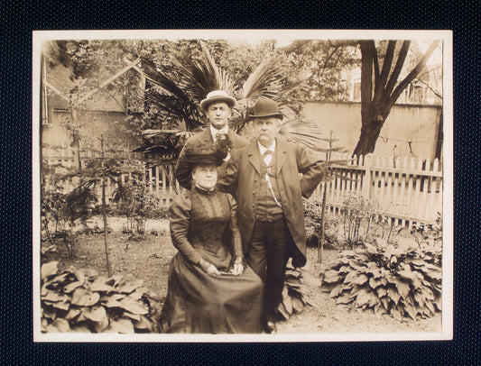Ernest Basch and wife with Harry Houdini