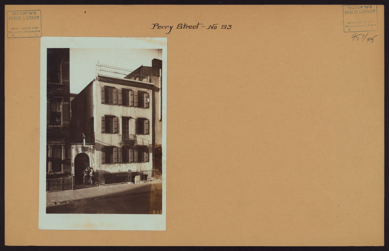 Manhattan: Perry Street - Bleecker Street