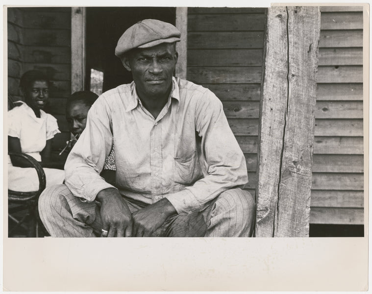 Sharecropper on Sunday, Little Rock, Ark., October 1935