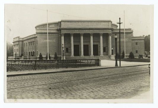 Lowell Massachusetts, Memorial Auditorium