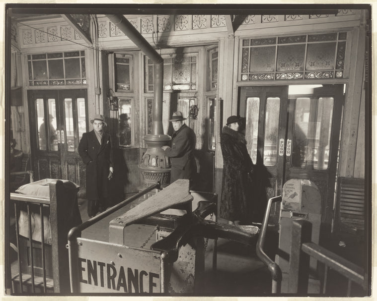 El station, Sixth and Ninth Avenue Lines: downtown side, 72nd Street and Columbus Avenue