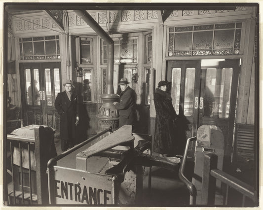 El station, Sixth and Ninth Avenue Lines: downtown side, 72nd Street and Columbus Avenue