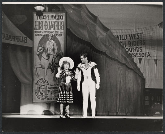 Ethel Merman and Bruce Yarnell in the stage production Annie Get Your Gun
