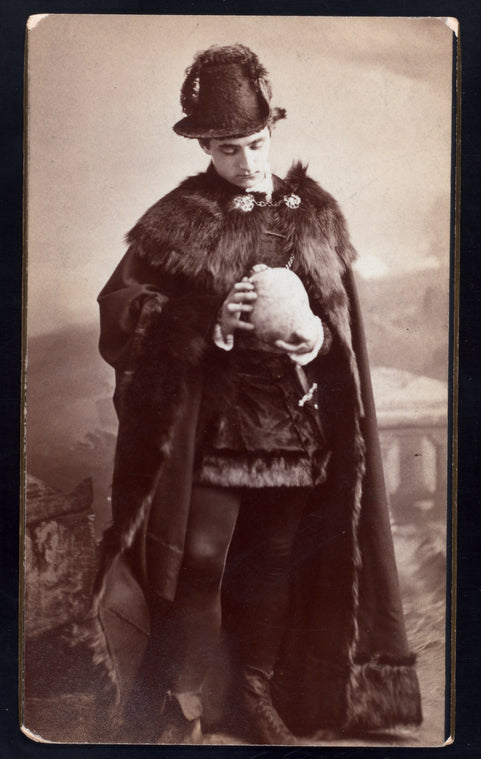 Frederick Paulding as Hamlet (Yorick scene)